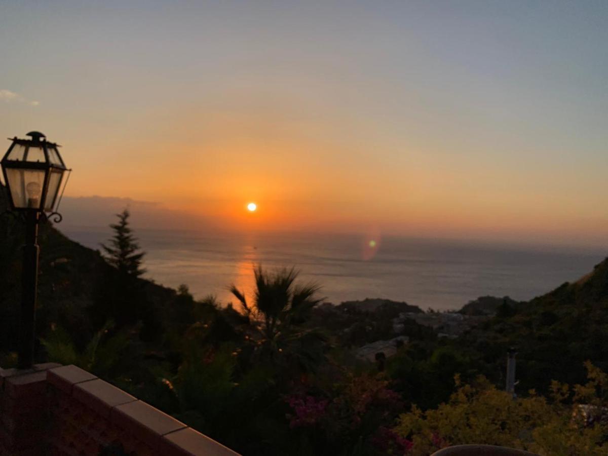 Villa Zen Taormina Buitenkant foto